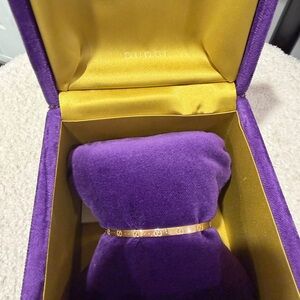 Gucci 18k Gold icon bracelet
